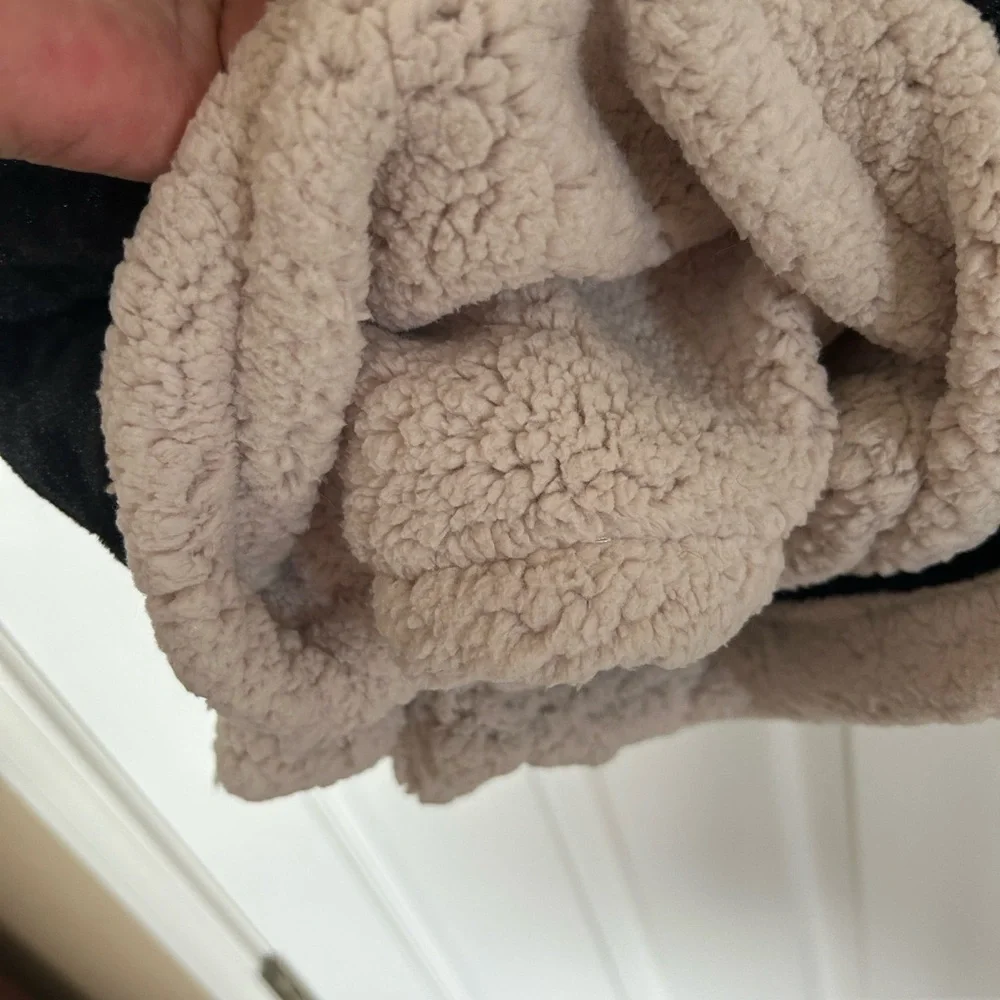 Monty Reversible Faux Fur Sherpa Throw Blanket - BRAND NEW
